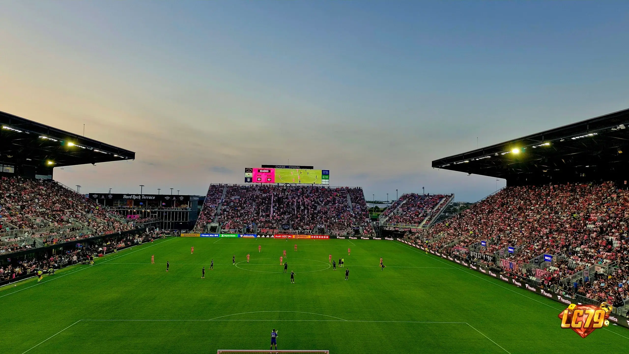 Chase Stadium trong trận Inter Miami, minh họa cho Leagues Cup 2026 MLS vs Liga MX, ảnh Wikimedia Commons đã đóng watermark LC79