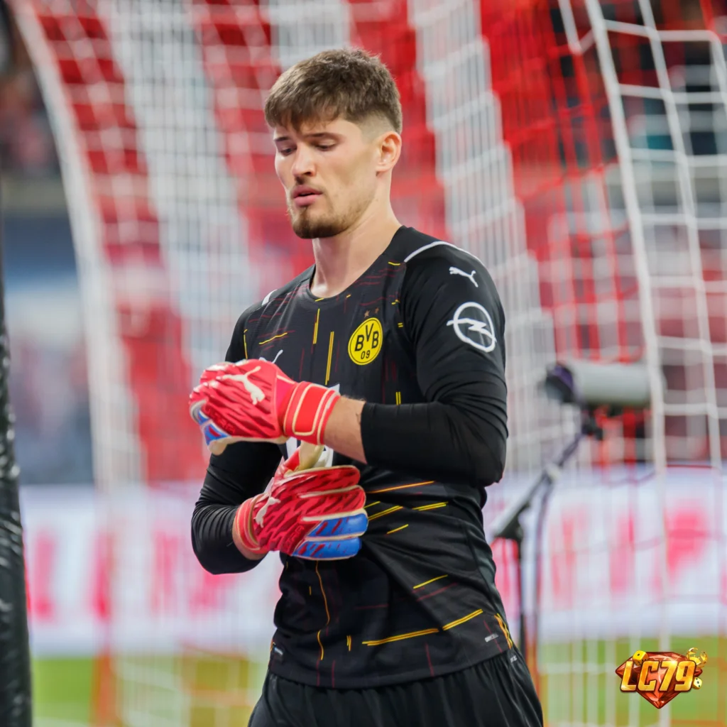 Gregor Kobel Switzerland goalkeeper LC79