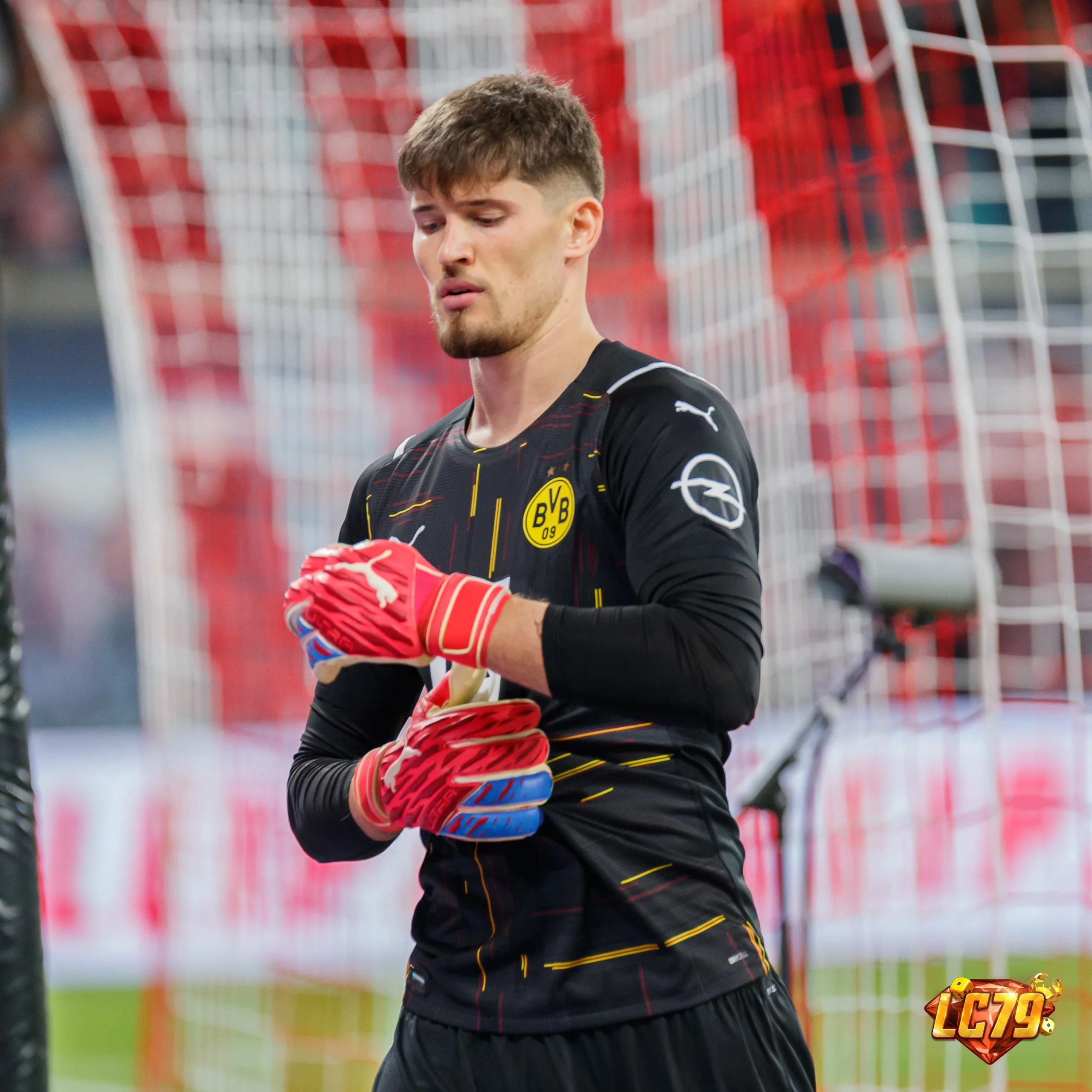 Gregor Kobel Switzerland goalkeeper LC79