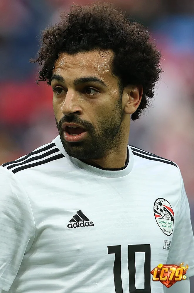 Mohamed Salah trong màu áo Ai Cập, ảnh đã gắn watermark LC79