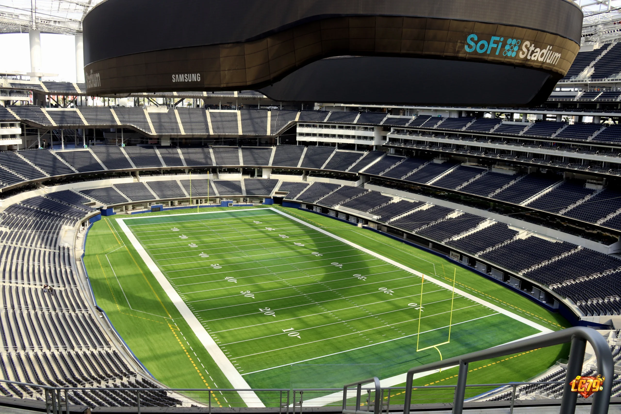 SoFi Stadium Los Angeles - ảnh đã gắn watermark LC79