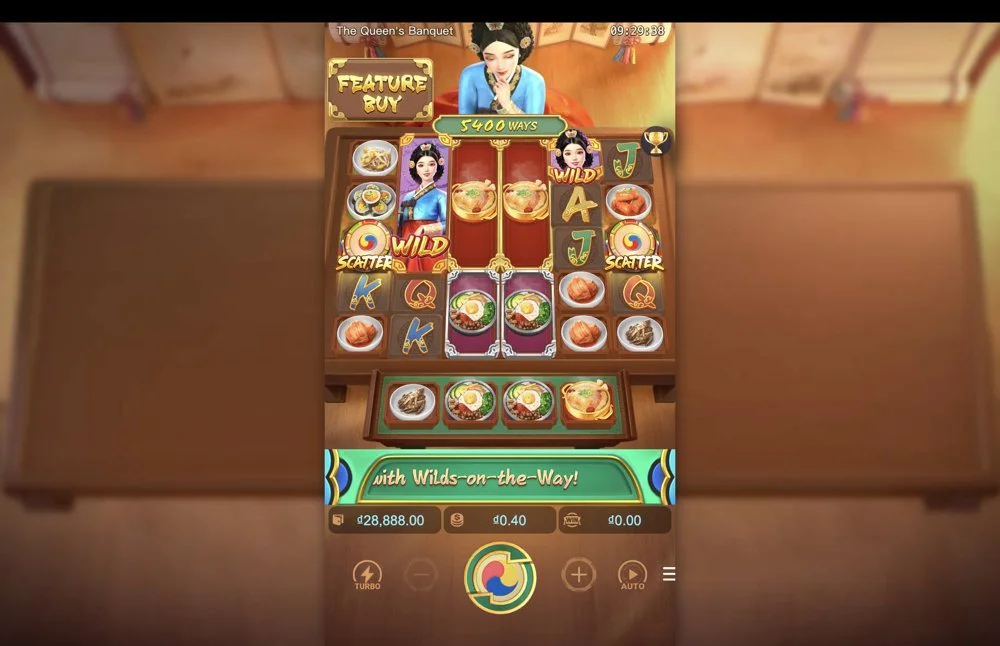 Ảnh bảng biểu tượng & tính năng game The Queen's Banquet (slot PG) chơi tại LC79