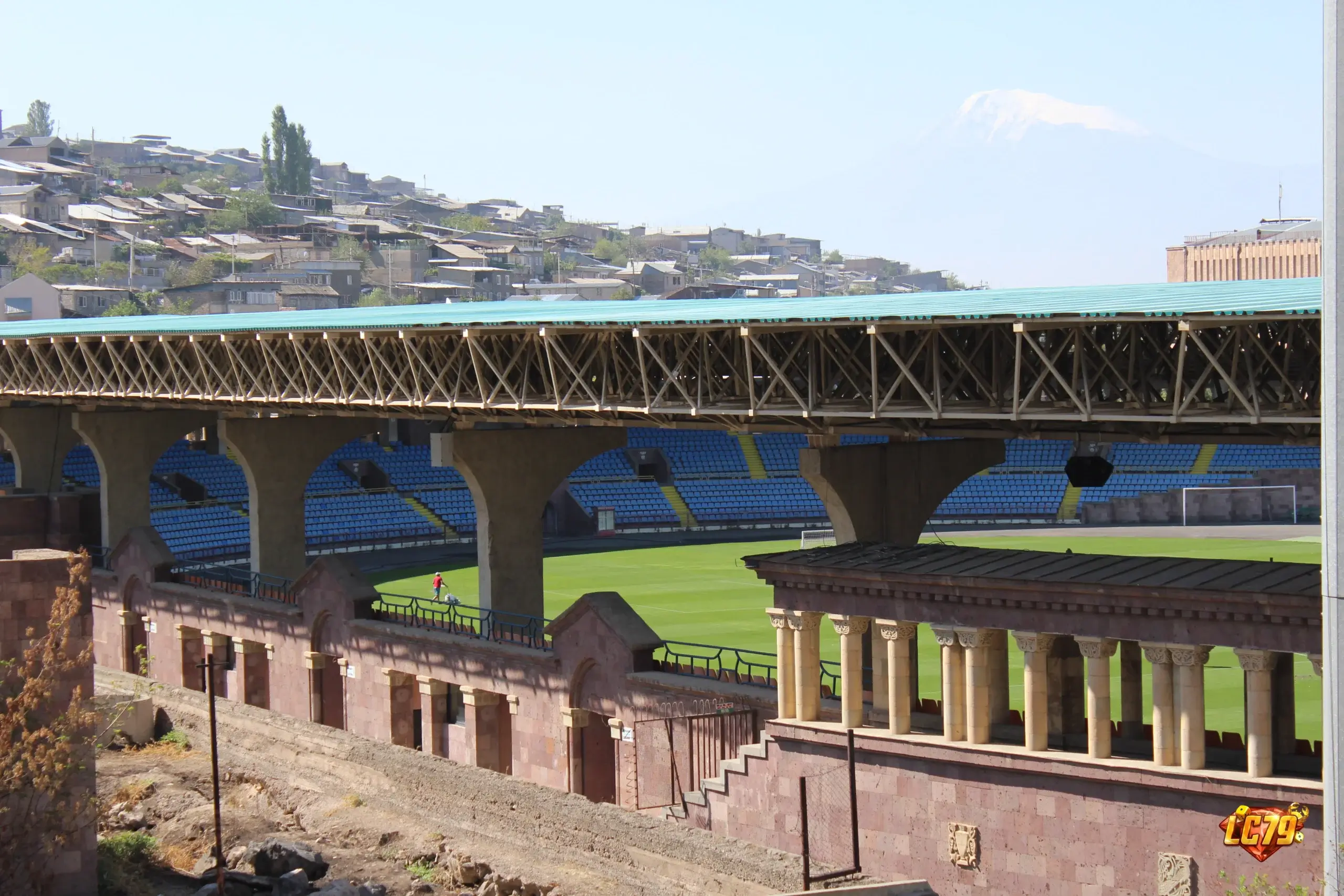 Vazgen Sargsyan Republican Stadium tại Yerevan sau trận Ararat-Armenia 2-1 Celje