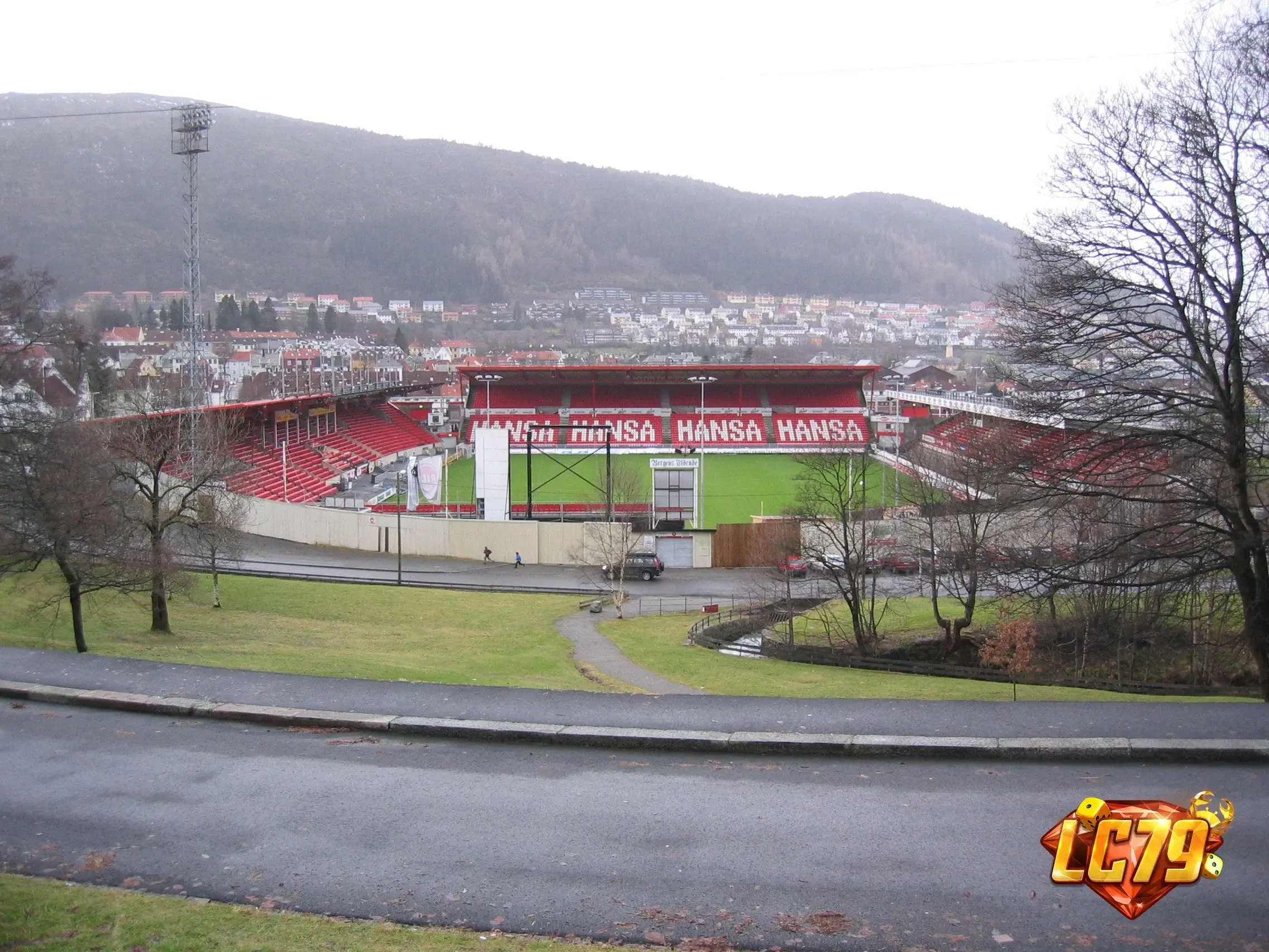 Brann Stadion ở Bergen trước trận Brann vs Apollon tại Conference League