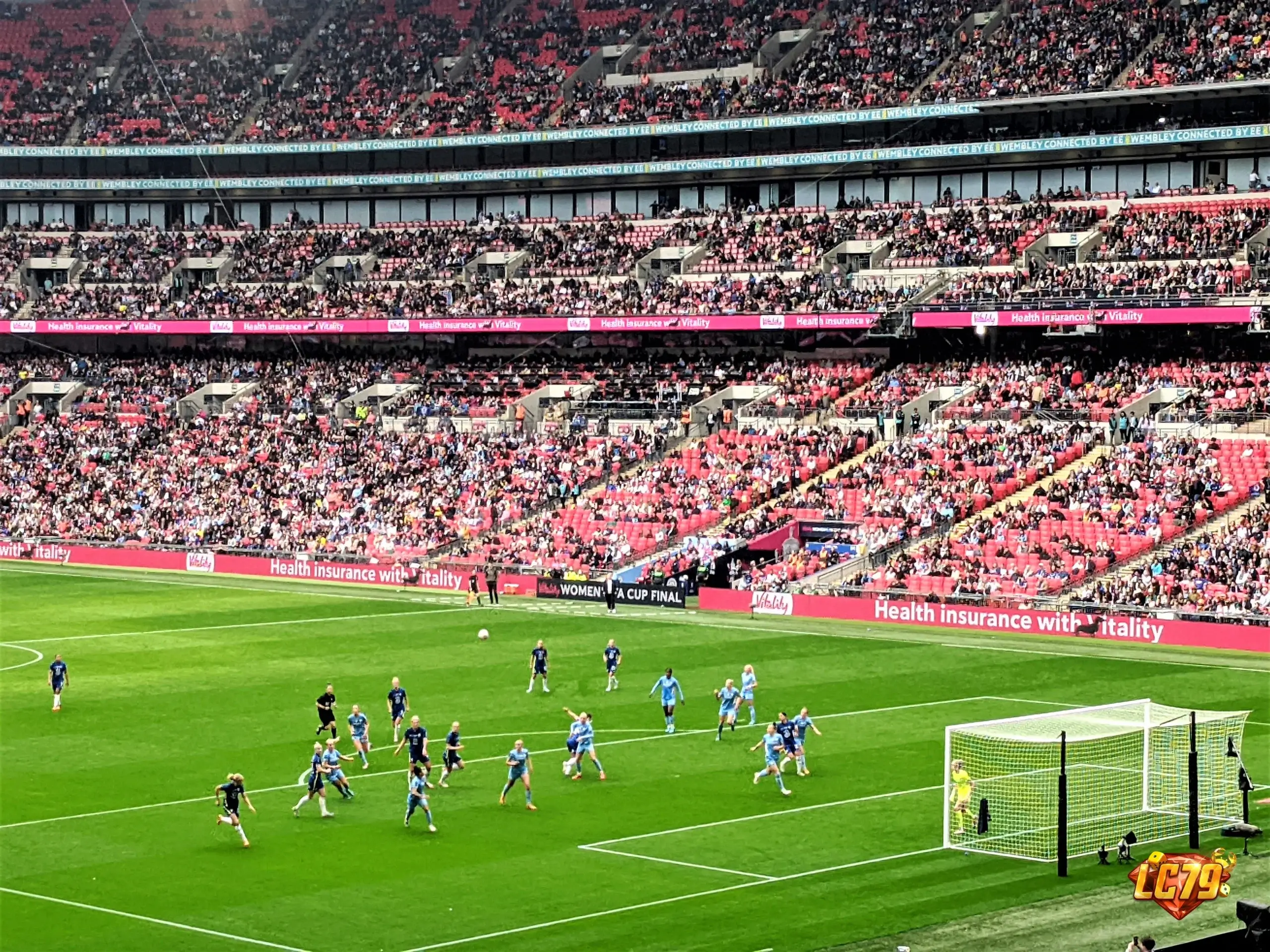 Chelsea Women trong trận chung kết FA Cup nữ 2022, minh họa cho mùa WSL 2026/27 và kỷ nguyên Stamford Bridge