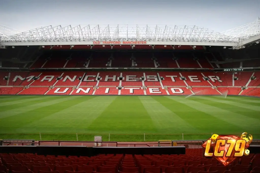Old Trafford, sân nhà Manchester United - ảnh đã gắn watermark LC79