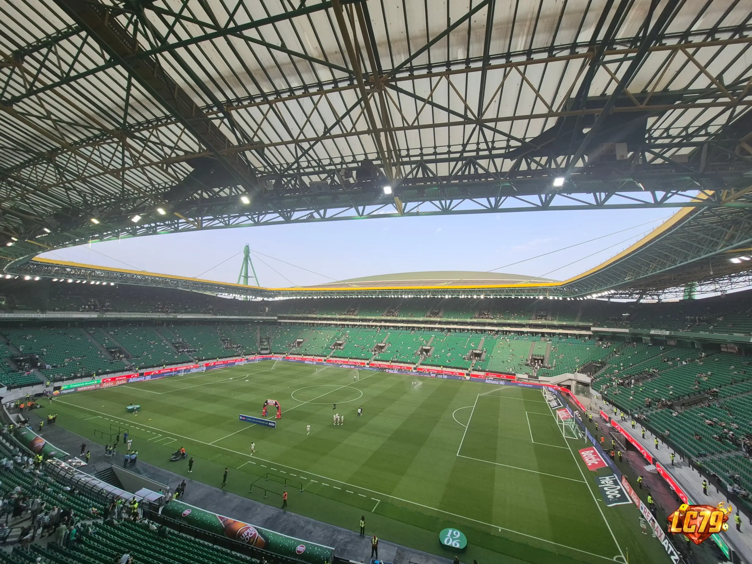 Estádio José Alvalade trước Sporting vs Galatasaray, ảnh đã đóng watermark LC79