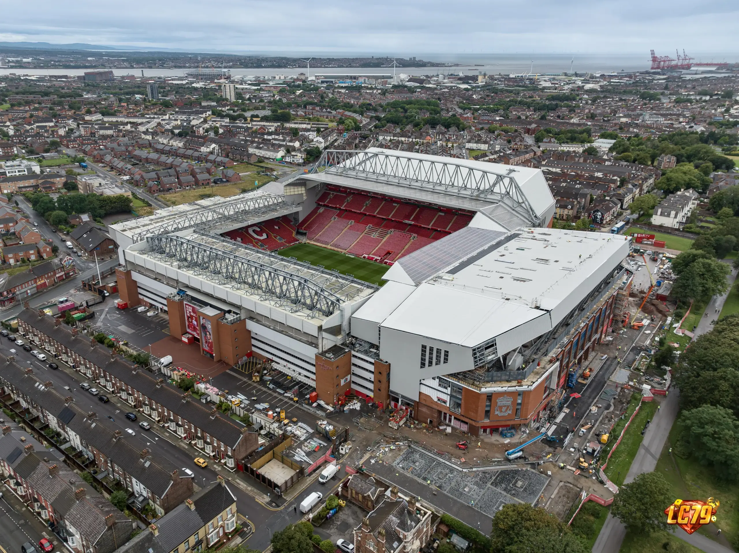 Anfield trong bối cảnh Liverpool tìm sporting director mới sau khi Richard Hughes rời CLB
