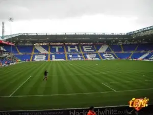 Sân St Andrew của Birmingham City, ảnh đã đóng watermark LC79
