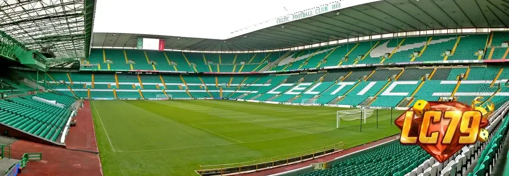 Celtic Park truoc tran Celtic vs Ferencvaros Europa League