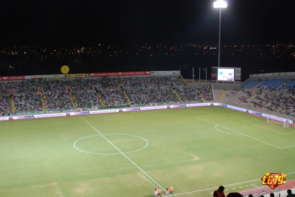 GSP Stadium truoc tran Omonia vs Celta Vigo o Europa League