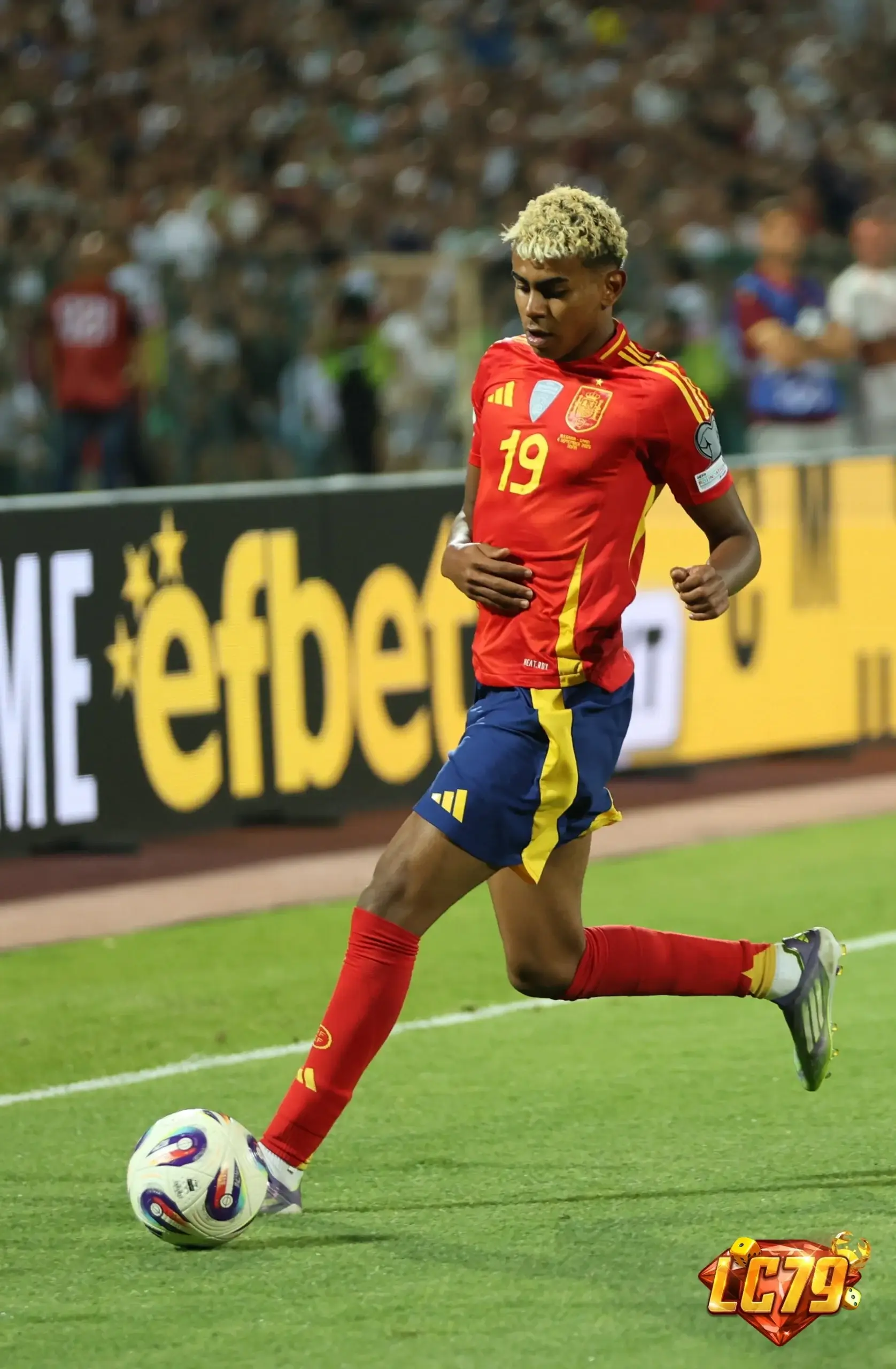 Lamine Yamal trong màu áo Spain, ảnh minh họa Spain 4-1 Croatia Nations League