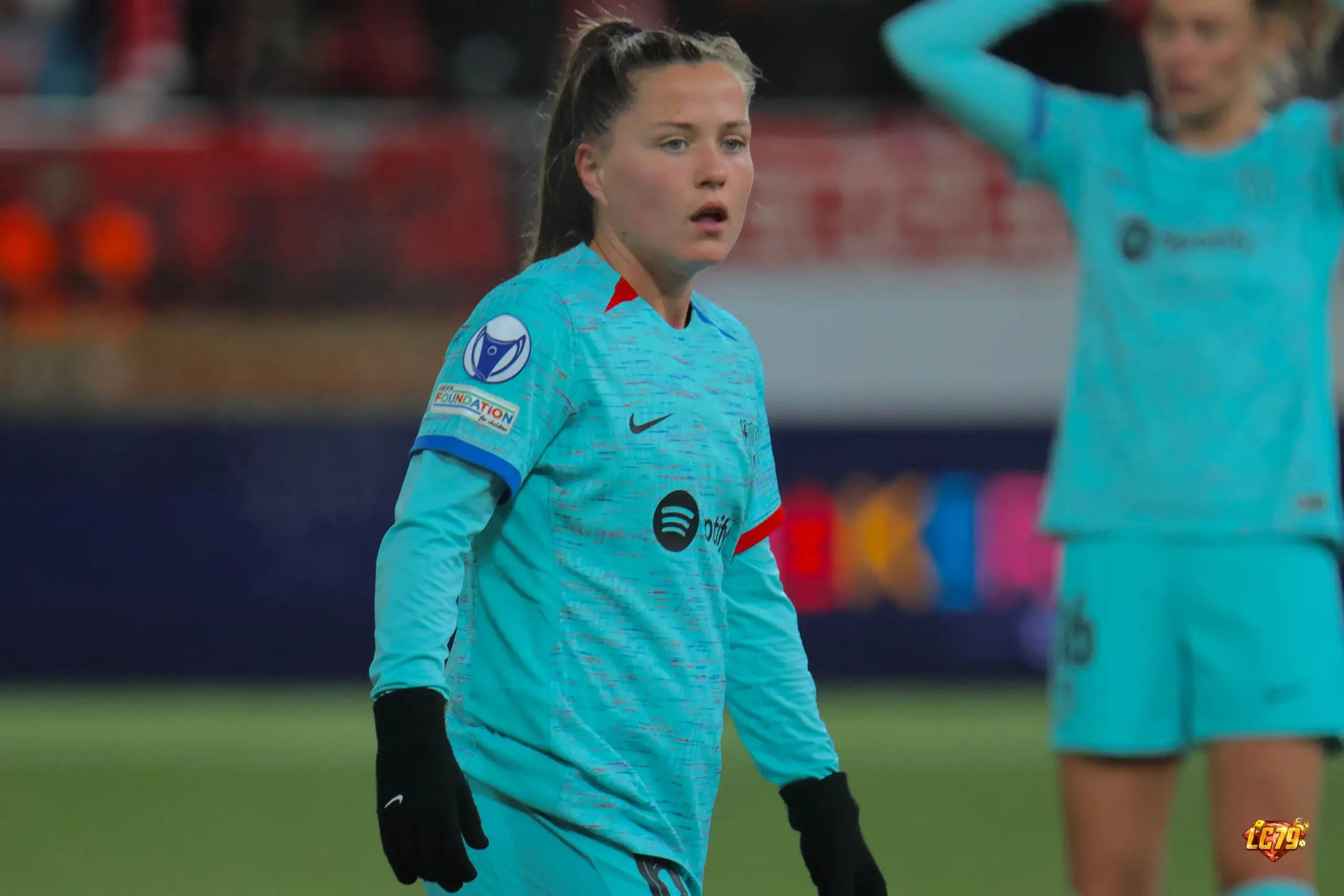 Claudia Pina thi đấu cho Barcelona Femení